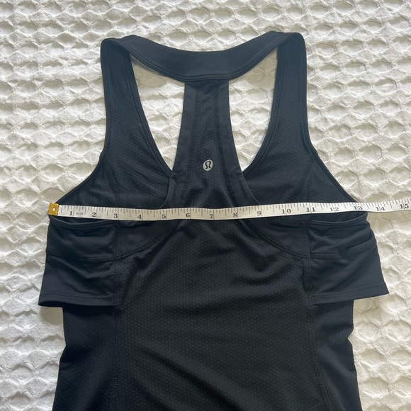 Lululemon Run Like the Wind Singlet Sz 4 In Black - Picture 7 of 8